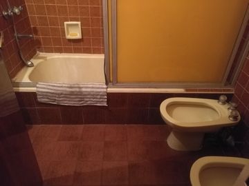CHALET EN 2 PLANTAS DE 4 AMBIENTES CON GARAGE EN VILLA SOLDATI