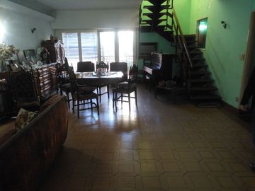 CHALET EN 2 PLANTAS DE 4 AMBIENTES CON GARAGE EN VILLA SOLDATI