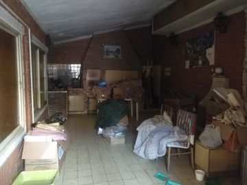 CHALET EN 2 PLANTAS DE 4 AMBIENTES CON GARAGE EN VILLA SOLDATI
