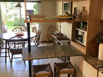 duplex en complejo privado en dorrego impecable