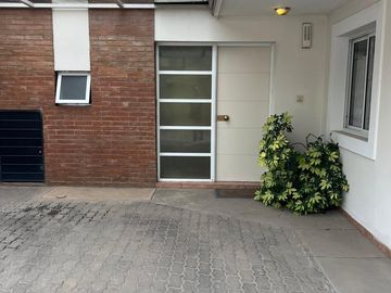 duplex en complejo privado en dorrego impecable