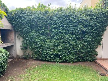 duplex en complejo privado en dorrego impecable