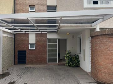 duplex en complejo privado en dorrego impecable