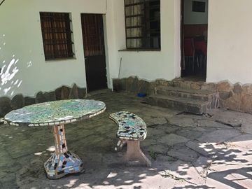 00036 Amplia casa para 10 personas sobre Av. Principal en Villa Cura Brochero