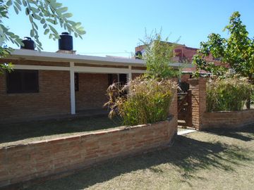 00043 Departamento en alquiler temporario de 1 dormitorio c/ cochera en Villa Cura Brochero