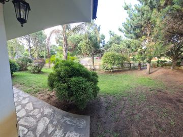 Casa en venta de 3 dormitorios c/ cochera en Santa Teresita