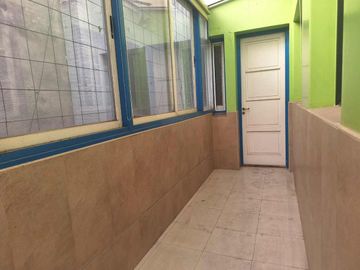 VENTA Casa antigua  de 7 ambientes en Almagro