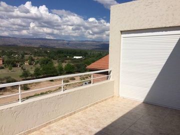 K023 CB Magnífica Casa  + Dpto con increíble vista, en Villa Cura Brochero