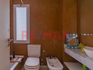 VENTA CASA 5 AMB.- BALCON TERRAZA - CHACARITA