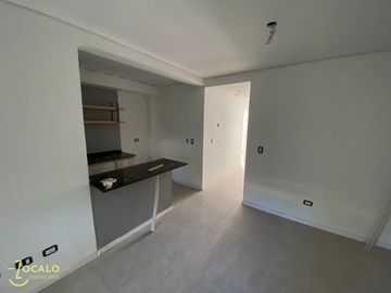 Departamento en venta de 2 dormitorios c/ cochera en Quinta sección