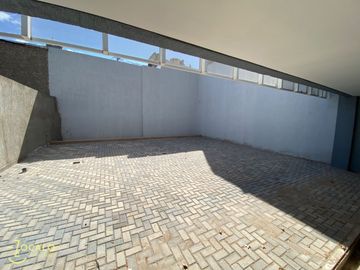 Departamento tipo duplex en venta de 2 dormitorios en quinta sección