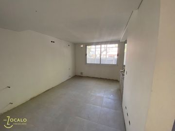 Departamento tipo duplex en venta de 2 dormitorios en quinta sección
