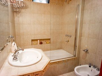 VENTA CASA CHALET 3 DORMITORIOS PILETA QUINCHO