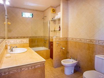 VENTA CASA CHALET 3 DORMITORIOS PILETA QUINCHO