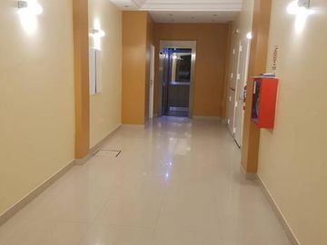 Excelente departamento 2 ambientes con balcón a contrafrente.