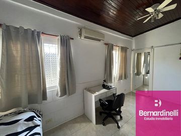Casa en venta de 3 dormitorios c/ cochera en San Miguel