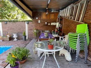 Casa en venta de 3 dormitorios c/ cochera en San Miguel