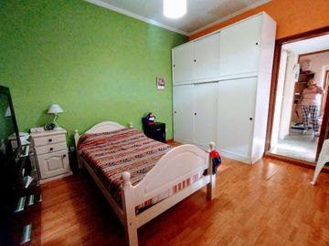 CASA 6 AMBIENTES VILLA LUZURIAGA VENTA LOTE 441M2