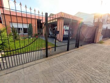 CASA 6 AMBIENTES VILLA LUZURIAGA VENTA LOTE 441M2