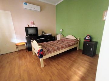 CASA 6 AMBIENTES VILLA LUZURIAGA VENTA LOTE 441M2