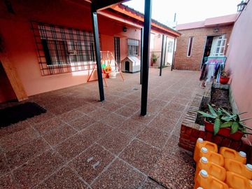CASA 6 AMBIENTES VILLA LUZURIAGA VENTA LOTE 441M2