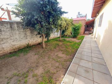 CASA 6 AMBIENTES VILLA LUZURIAGA VENTA LOTE 441M2