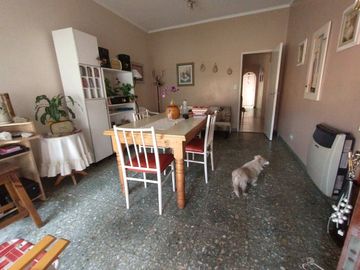 CASA 6 AMBIENTES VILLA LUZURIAGA VENTA LOTE 441M2