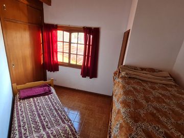 Dúplex en venta de 3 dormitorios c/ cochera en Costa Azul