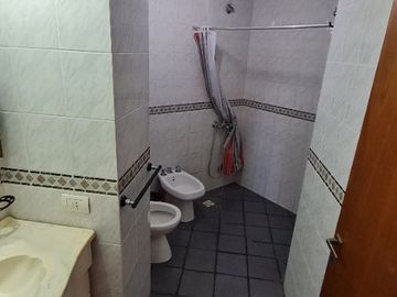 Dúplex en venta de 3 dormitorios c/ cochera en Costa Azul