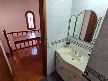 Dúplex en venta de 3 dormitorios c/ cochera en Costa Azul