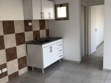 Venta De Amplio Departamento 2 Ambientes En San Miguel