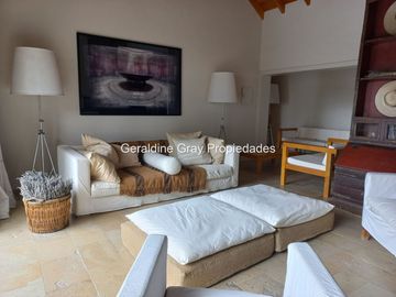 Casa en venta de 6 dormitorios c/ cochera en Chapelco Golf & Resort