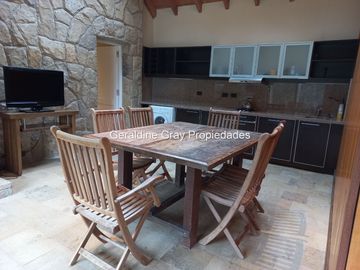 Casa en venta de 6 dormitorios c/ cochera en Chapelco Golf & Resort