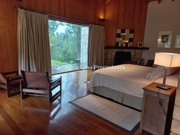 Casa en venta de 6 dormitorios c/ cochera en Chapelco Golf & Resort