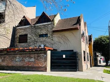 Dúplex en venta de 3 dormitorios c/ cochera en San Miguel