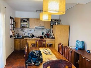 Dúplex en venta de 3 dormitorios c/ cochera en San Miguel