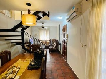 Dúplex en venta de 3 dormitorios c/ cochera en San Miguel