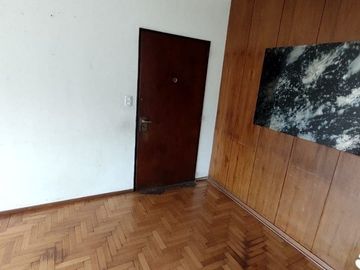Venta. Departamento 3 Ambientes. Edificio 50. Villa Celina.