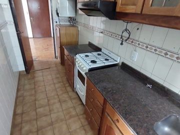 Venta. Departamento 3 Ambientes. Edificio 50. Villa Celina.
