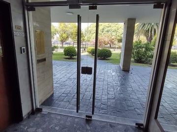 Venta. Departamento 3 Ambientes. Edificio 50. Villa Celina.