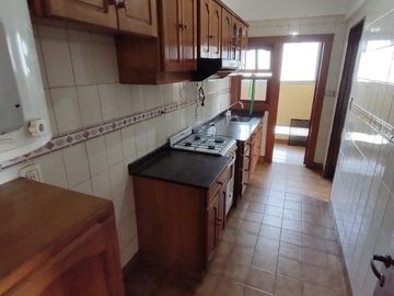Venta. Departamento 3 Ambientes. Edificio 50. Villa Celina.