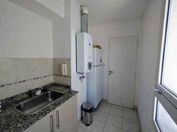 VENTA DPTO. 1 DORM.-PLENO CENTRO-PILAY ADJUDICADO