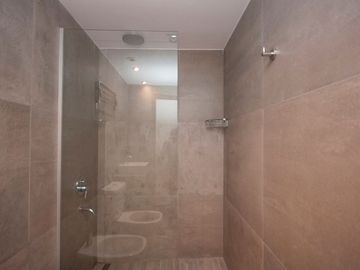 DUPLEX TIPO CASA, CON JARDIN Y PATIO VILLA URQUIZA