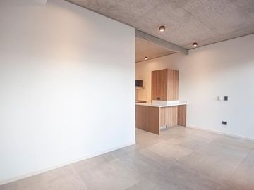 DUPLEX TIPO CASA, CON JARDIN Y PATIO VILLA URQUIZA