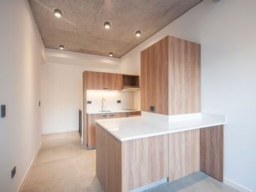 DUPLEX TIPO CASA, CON JARDIN Y PATIO VILLA URQUIZA