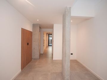 DUPLEX TIPO CASA, CON JARDIN Y PATIO VILLA URQUIZA