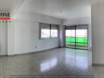 Amplio Departamento En Venta