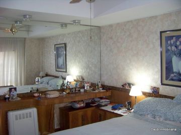 Saavedra Al 100 3 D 3 B  2 Cocheras Excelente Estado U$s 200.000