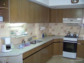 Saavedra Al 100 3 D 3 B  2 Cocheras Excelente Estado U$s 200.000