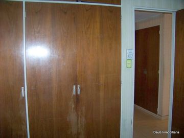 Saavedra Al 100 3 D 3 B  2 Cocheras Excelente Estado U$s 200.000